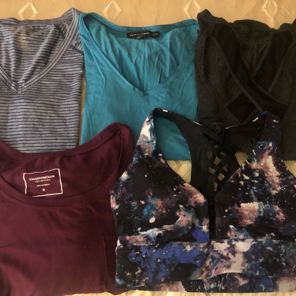 A lot of Workout Gear - 5 Legging-XS & 5 tops size small - EUC